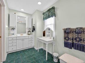 114 Roosevelt Street, Garden City NY 11530