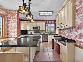 114 Roosevelt Street, Garden City NY 11530