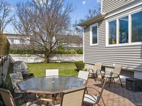 114 Roosevelt Street, Garden City NY 11530