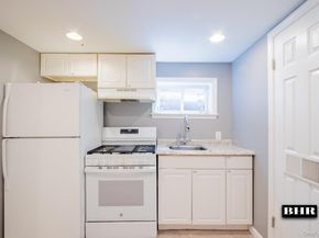 154 Beaumont Street, Brooklyn NY 11235