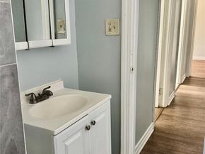 724 E 216th Street 4D, Bronx NY 10467