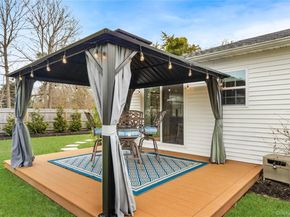 4 Southwind Road, Remsenburg NY 11960