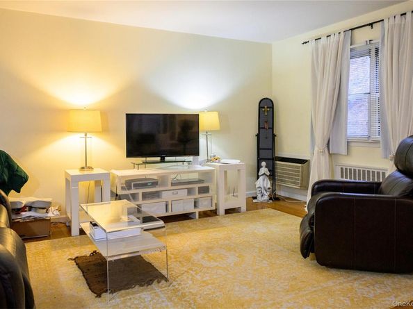 155 Charter Circle 155, Ossining NY 10562