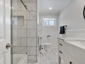 7 Rita Lane, Plainview NY 11803