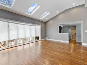 7 Rita Lane, Plainview NY 11803