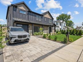 36 Foster Lane, Westbury NY 11590