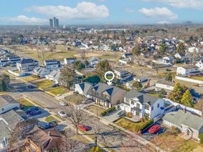 36 Foster Lane, Westbury NY 11590