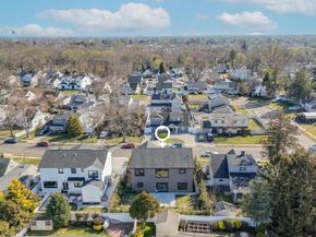 36 Foster Lane, Westbury NY 11590