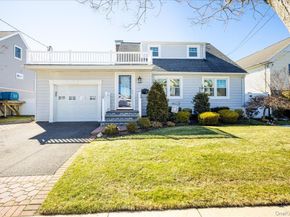 34 Jackson Place, Massapequa NY 11758