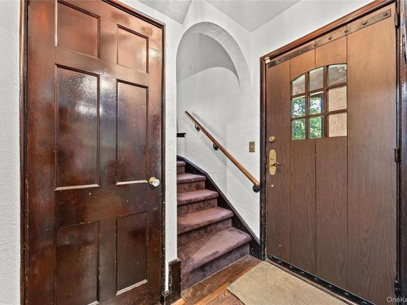 378 Beverly Road, Douglaston NY 11363