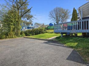 490 Carol Place, Pelham NY 10803