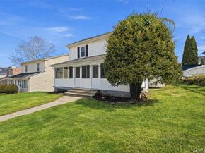 490 Carol Place, Pelham NY 10803
