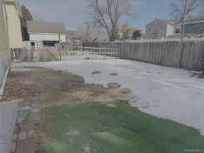 Undisclosed Address #965364, Westbury NY 11590