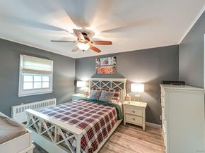 4 Hollyberry Road, Plainview NY 11803