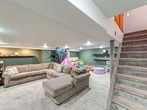 4 Hollyberry Road, Plainview NY 11803