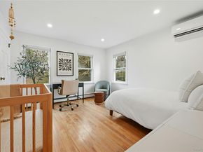 10 Woodhull Road, East Setauket NY 11733