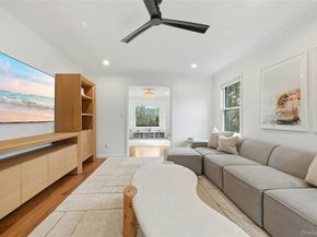 10 Woodhull Road, East Setauket NY 11733