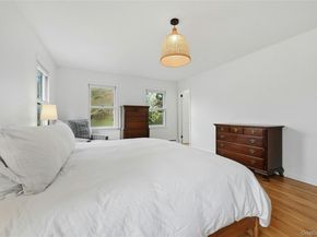 10 Woodhull Road, East Setauket NY 11733