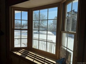 17 Bayport Road, Mastic Beach NY 11951