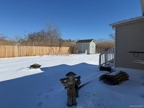 17 Bayport Road, Mastic Beach NY 11951