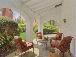 93 Stuyvesant Plaza, Mount Vernon NY 10552