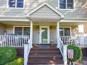 9 Donna Place, East Islip NY 11730