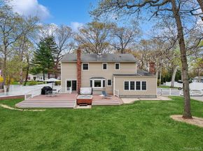 14 Hillside Avenue, Saint James NY 11780