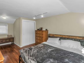 17 Linwood Place, Massapequa Park NY 11762