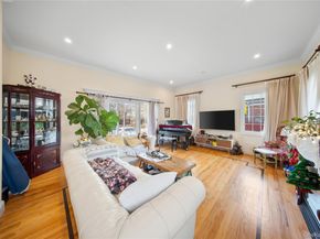 66-19 Commonwealth Boulevard, Little Neck NY 11362