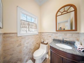 66-19 Commonwealth Boulevard, Little Neck NY 11362