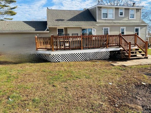 359 Wellwood Drive, Shirley NY 11967