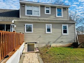 359 Wellwood Drive, Shirley NY 11967