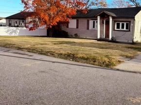 284 15th Street, West Babylon NY 11704