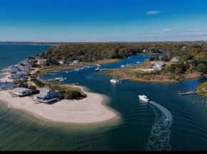 2280 Deep Hole Drive, Mattituck NY 11952