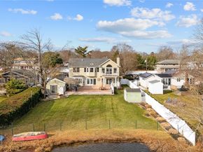 85 S Dunton Avenue, East Patchogue NY 11772