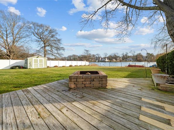 85 S Dunton Avenue, East Patchogue NY 11772