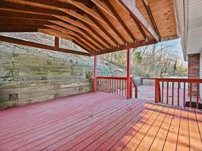 9 Harmony Lane, Glen Cove NY 11542