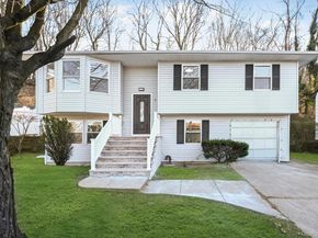 9 Harmony Lane, Glen Cove NY 11542