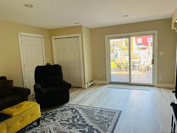 17 Sterling Drive, Lake Grove NY 11755