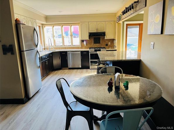 17 Sterling Drive, Lake Grove NY 11755