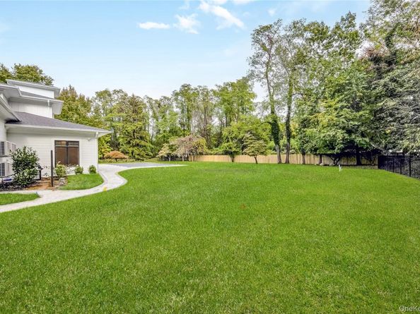 523 Long Beach Road, Nissequogue NY 11780