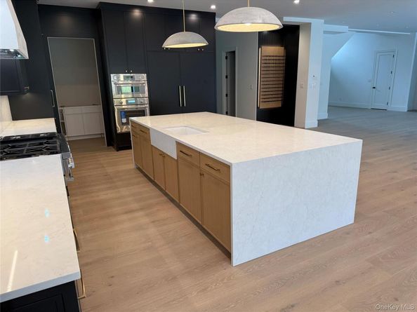 523 Long Beach Road, Nissequogue NY 11780