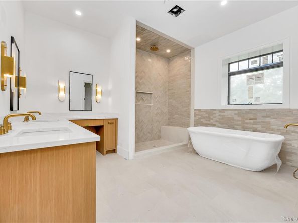 523 Long Beach Road, Nissequogue NY 11780