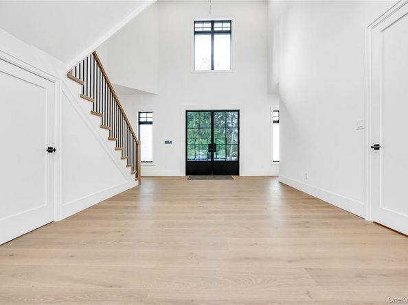 523 Long Beach Road, Nissequogue NY 11780