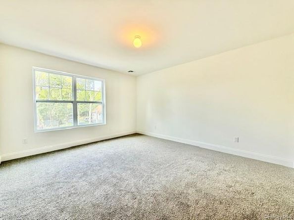 120 River Road, Shirley NY 11967