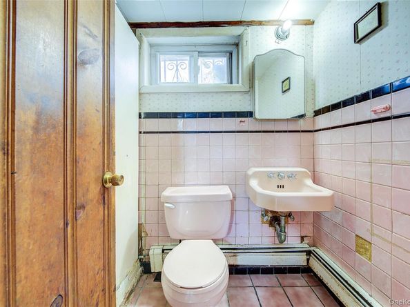 220-04 103rd Avenue, Cambria Heights NY 11429