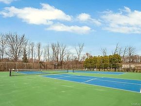 248 Pond View Lane, Smithtown NY 11787