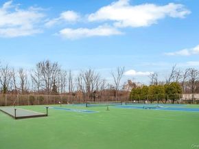 248 Pond View Lane, Smithtown NY 11787