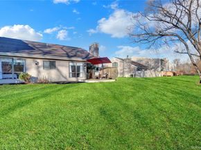 248 Pond View Lane, Smithtown NY 11787