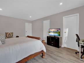 248 Pond View Lane, Smithtown NY 11787